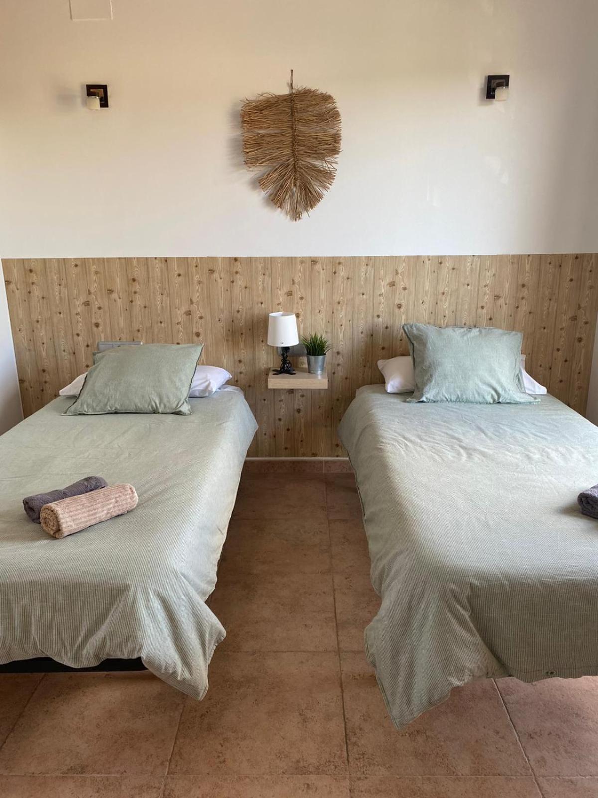 Hostal Espai Mediterrani La Pobla de Vallbona Extérieur photo